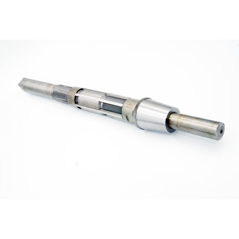 09260 Chadwick & Trefethen Carbon Straight LP Reamer Size 26